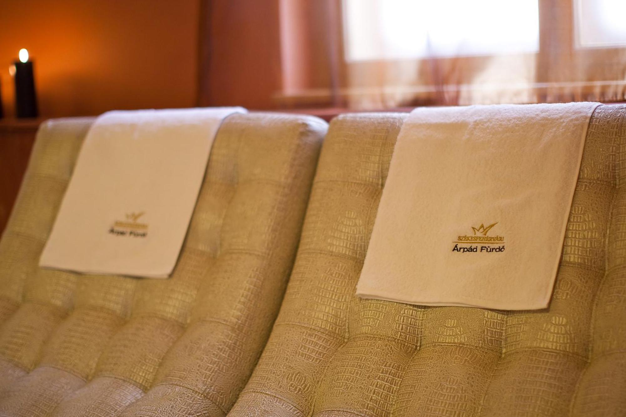 Belvaros Resort Apartman & Spa Секешфехервар Экстерьер фото
